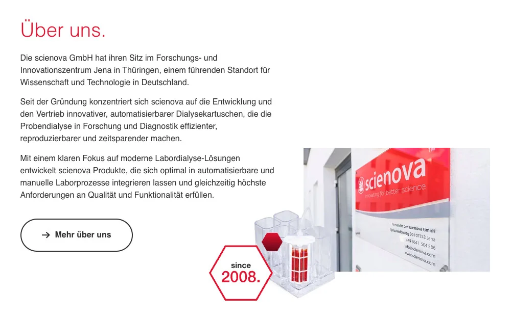 Über-uns-Abschnitt der scienova-Website mit Firmenschild, Laborprodukt und dem Siegel since 2008, aus dem B2B-Website-Relaunch für Laborprodukte